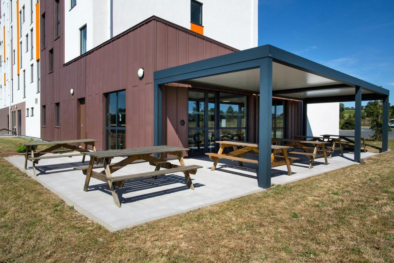 B&B Hotel Les Herbiers Luaran gambar